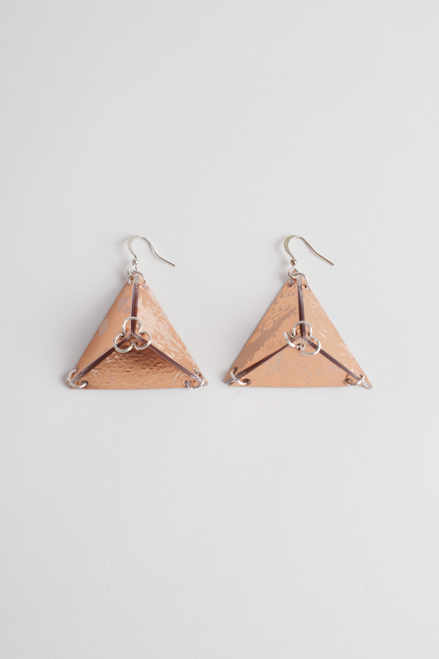 SINGLE PYRAMID EARRINGS