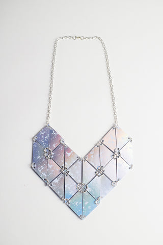 HOLOGRAPHIC HEART NECKLACE